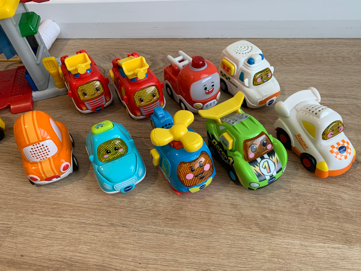 Vtech Toot Toot Cars and Track